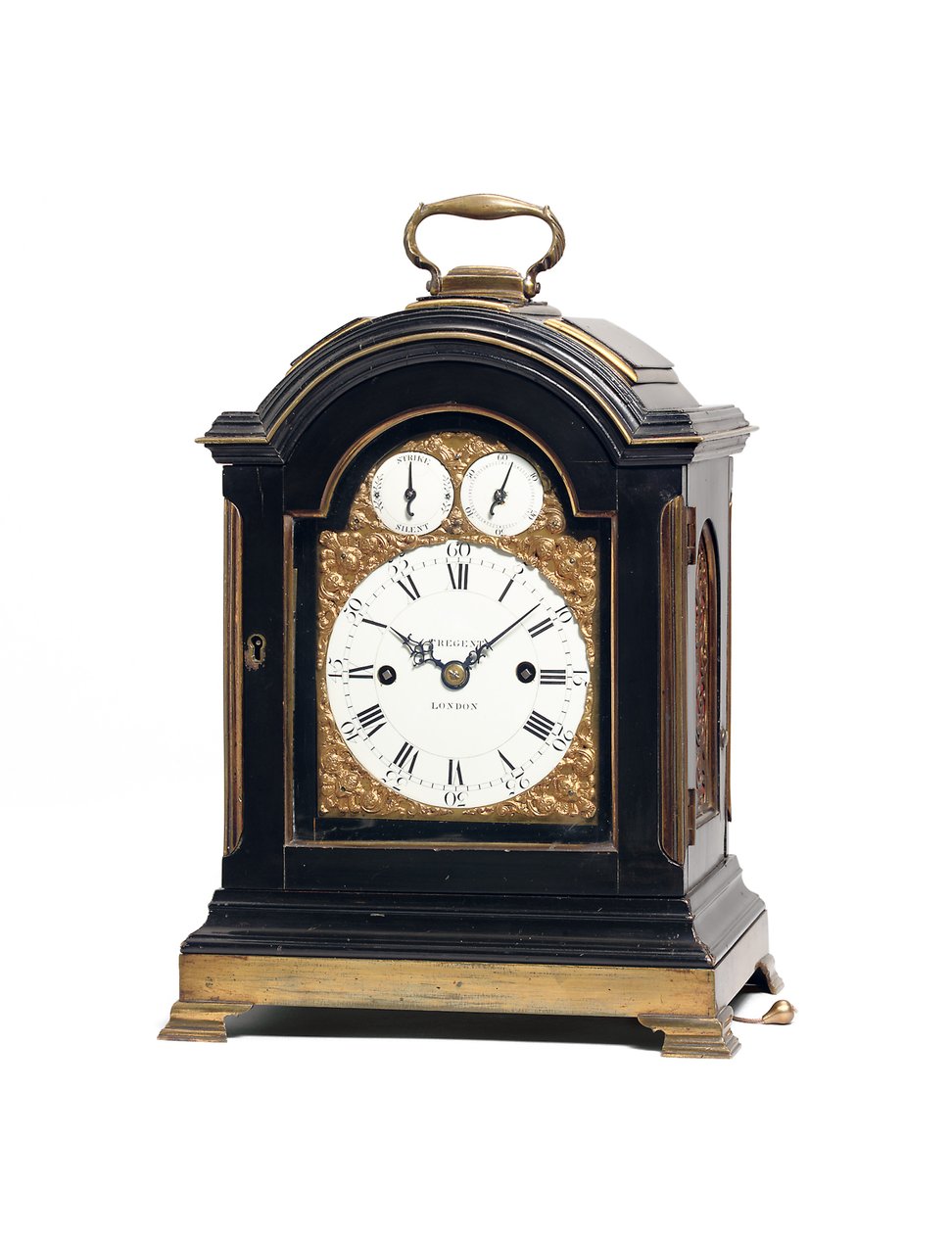 George III slående bordsklocka, ca 1770 (trä, glas och metall) (se även 491922) av Thomas Wagstaff or Wagstaffe