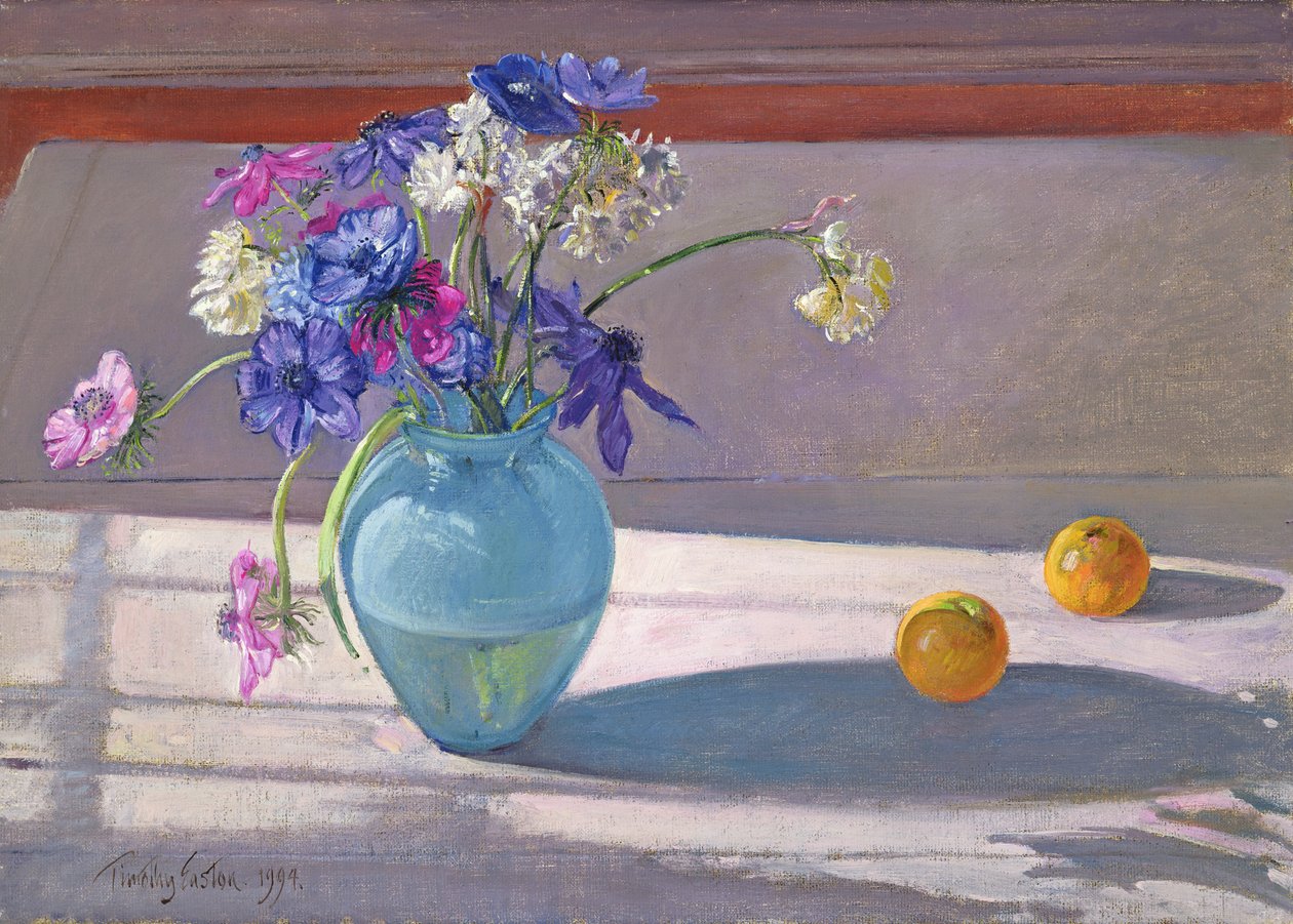 Anemoner och en blå glasvas, 1994 av Timothy Easton