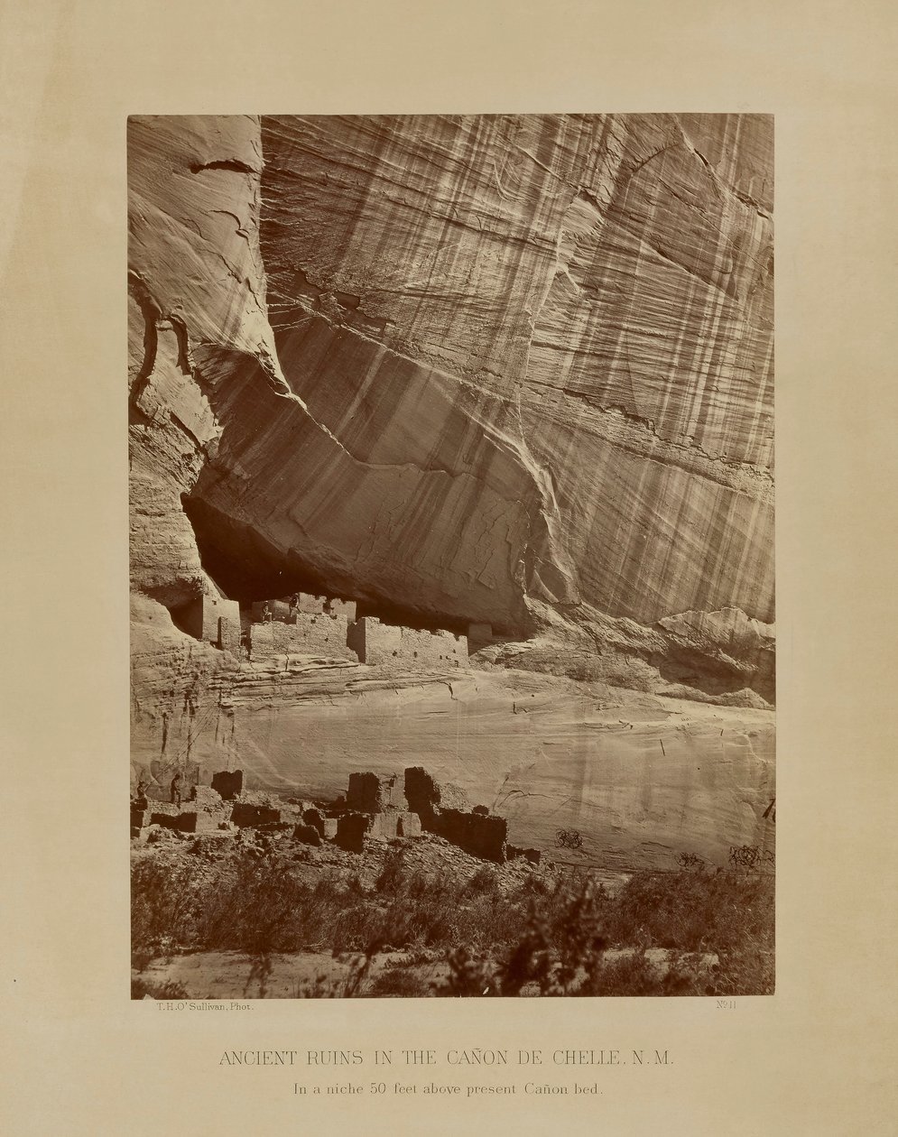 Forntida ruiner i Cañon de Chelle, N.M. (nr 11, Geografiska undersökningar och kartläggningar väster om 100:e meridianen) av Timothy H. O