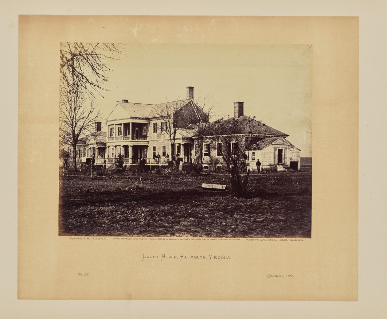 Lacey House, Falmouth, Virginia av Timothy H. OSullivan