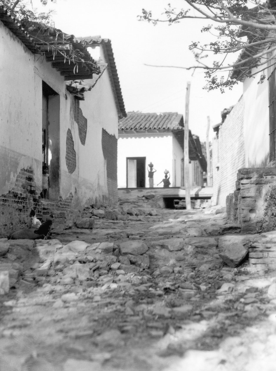 Kvinnor i Tehuantepec, Mexiko, 1929 av Tina Modotti