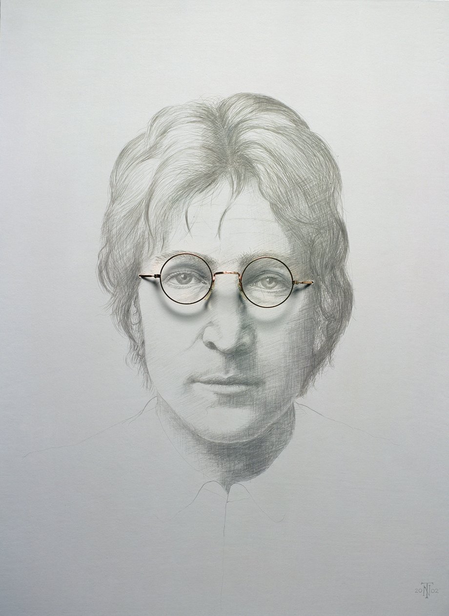 Lennon (1940-80) (silverspets och glasögon på kinesiskt vitt på varmpressat papper ombord) av Trevor Neal