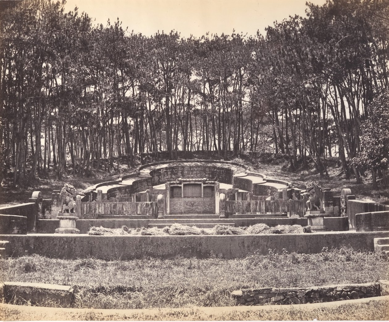 Mandaringrav vid Foochow, ca. 1869. av Tung Hing.