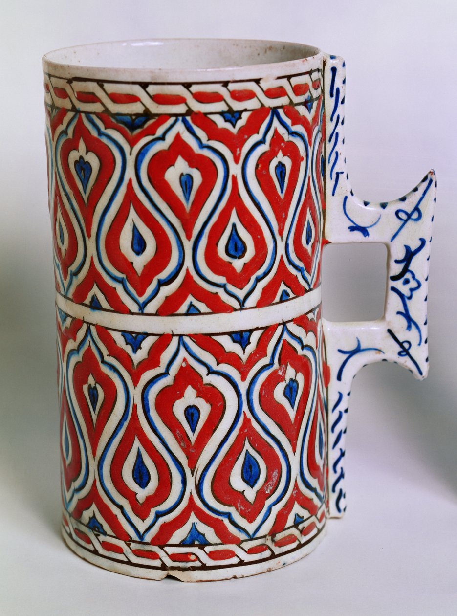 Tankard från Iznik, Turkiet, sent 1500-tal (lergods) av Turkish School