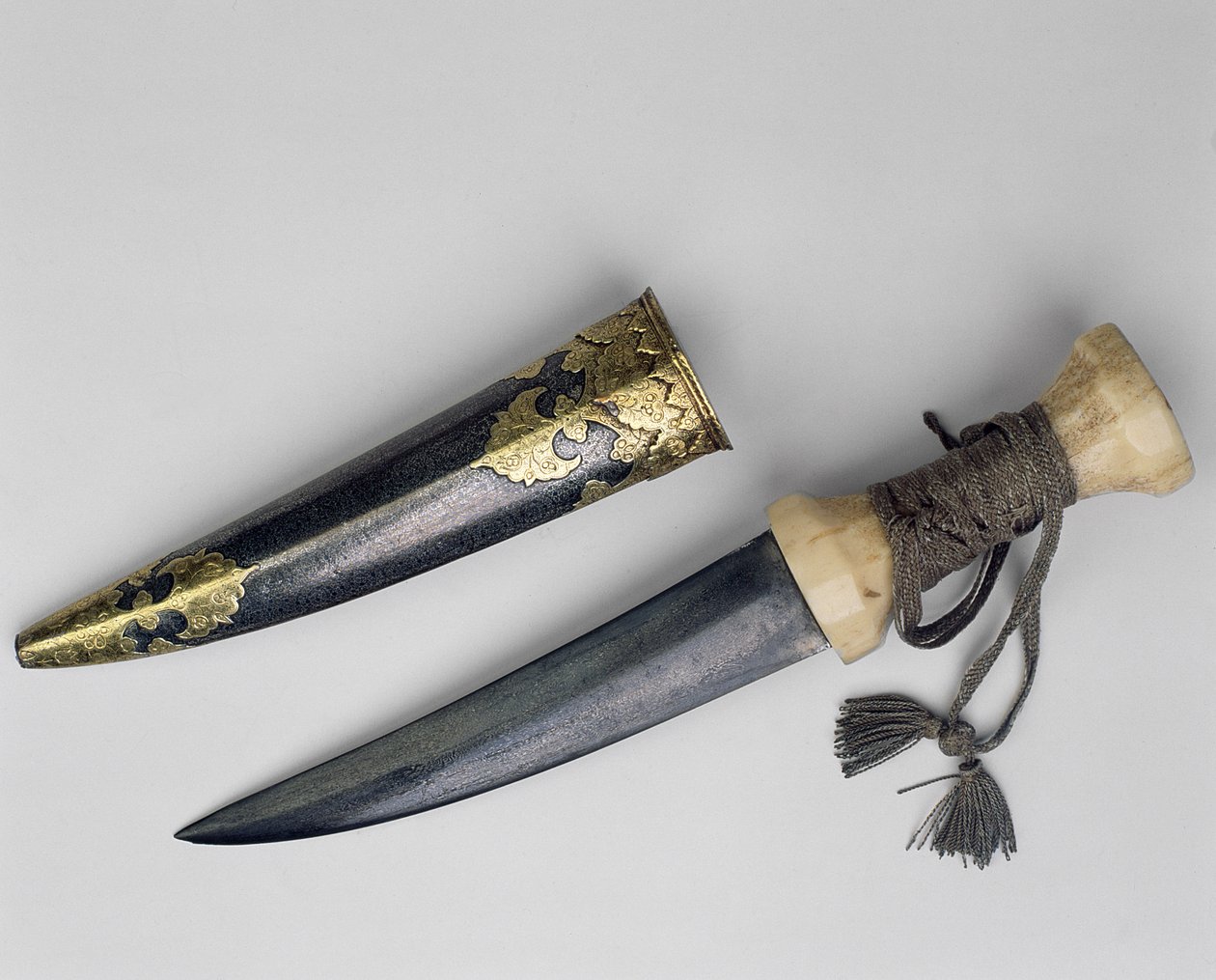 Stor dolk och skida, möjligen tillhörde Haider Ali (1722-82) Sultan av Mysore (Damaskus järn) av Turkish School