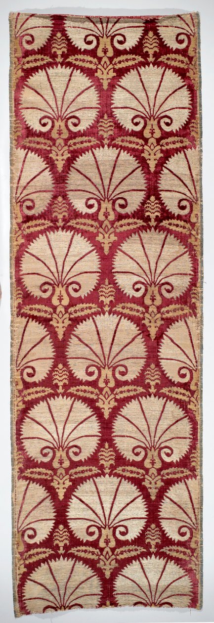 Textilpanel med nejlikamönster (sammet, siden och metallomslaget silke) av Turkish School
