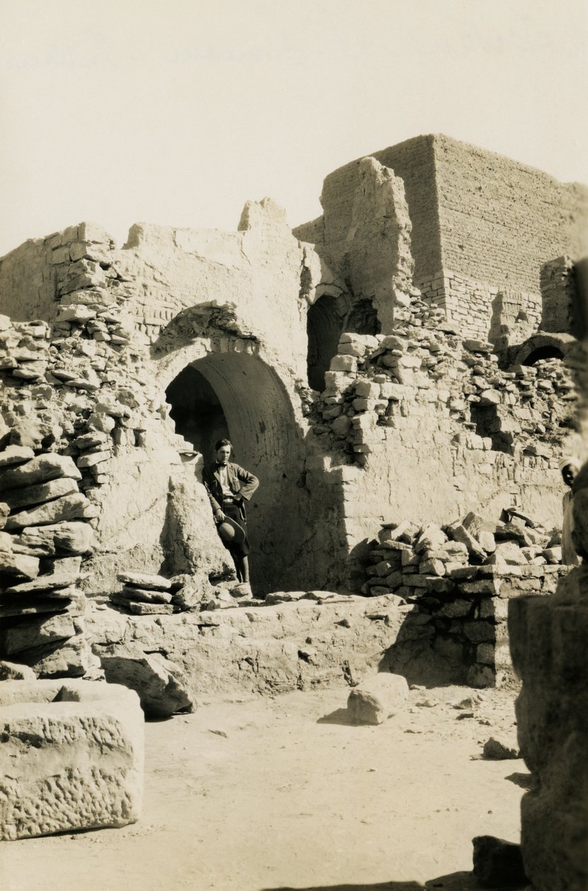 Interiör av stort torn (qasr) i klostret St Simeon, Aswan, Egypten, fotografi av Ugo Monneret de Villard av Ugo Monneret de Villard