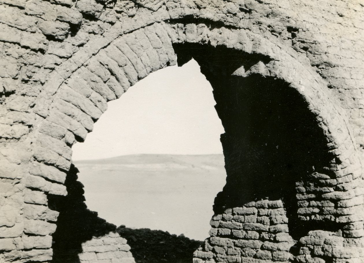 Ruiner av kyrka i öken, detalj av pendentiv för kupol, Adindan, Egypten, fotografi av Ugo Monneret de Villard av Ugo Monneret de Villard