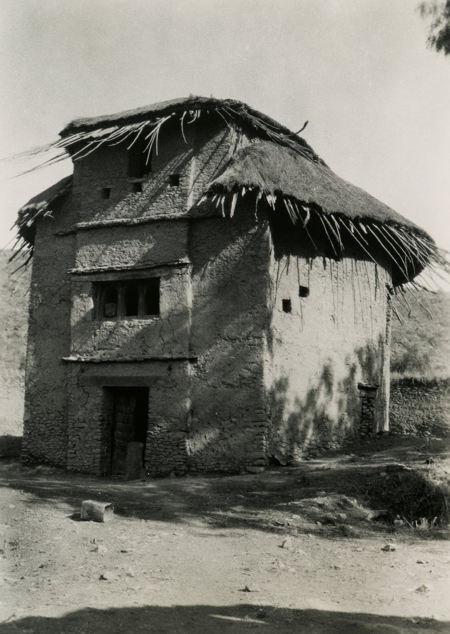 Fyrkantig hydda med halmtak, Axum, Etiopien, fotografi av Ugo Monneret de Villard av Ugo Monneret de Villard