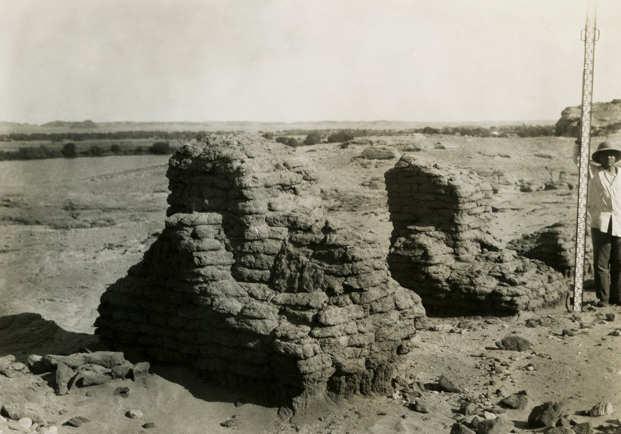 Grav i nekropol, Qasr Ibrim, Egypten, fotografi av Ugo Monneret de Villard av Ugo Monneret de Villard