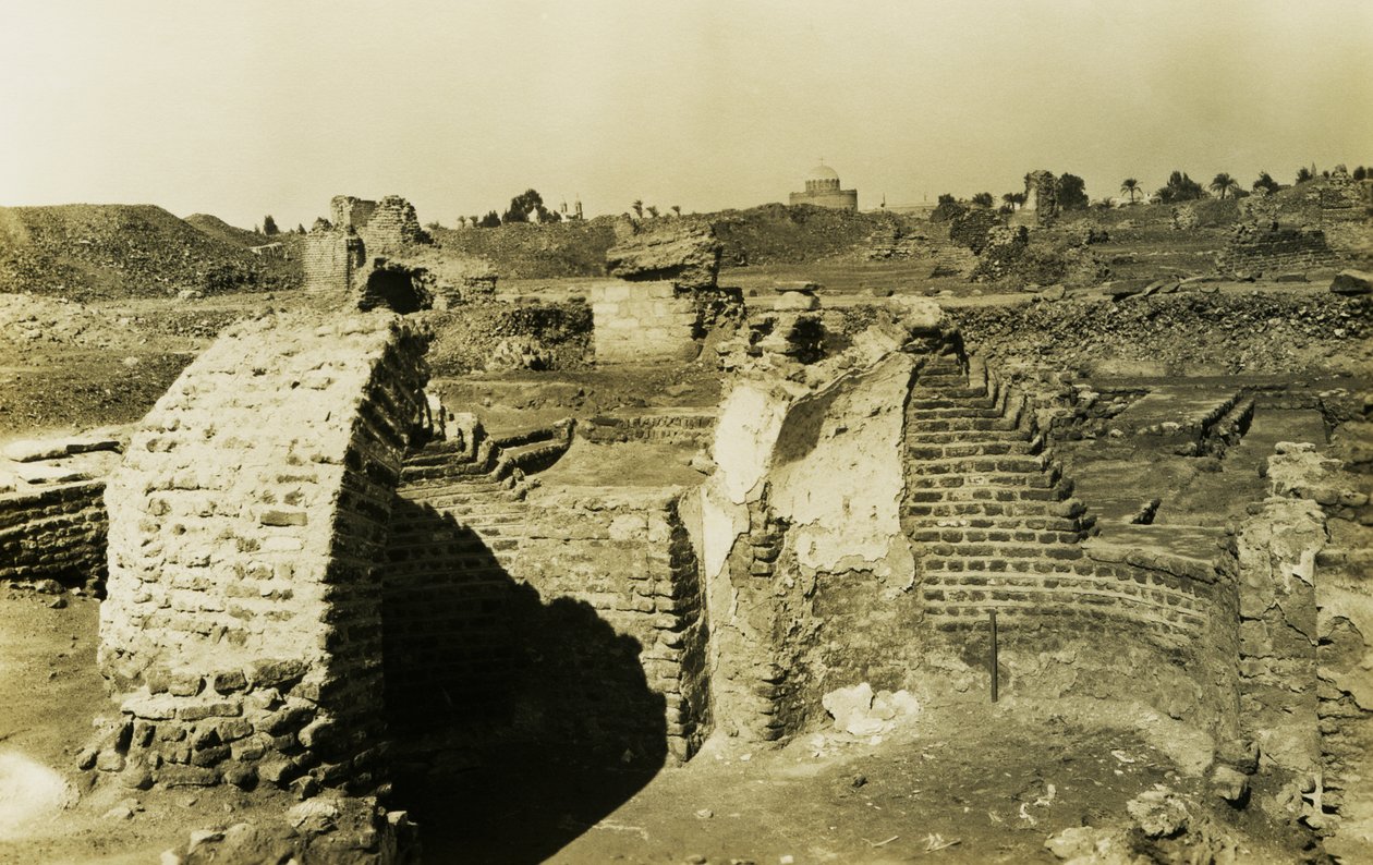 Trilobed-byggnad, al-Fustat, Egypten, fotografi av Ugo Monneret de Villard av Ugo Monneret de Villard