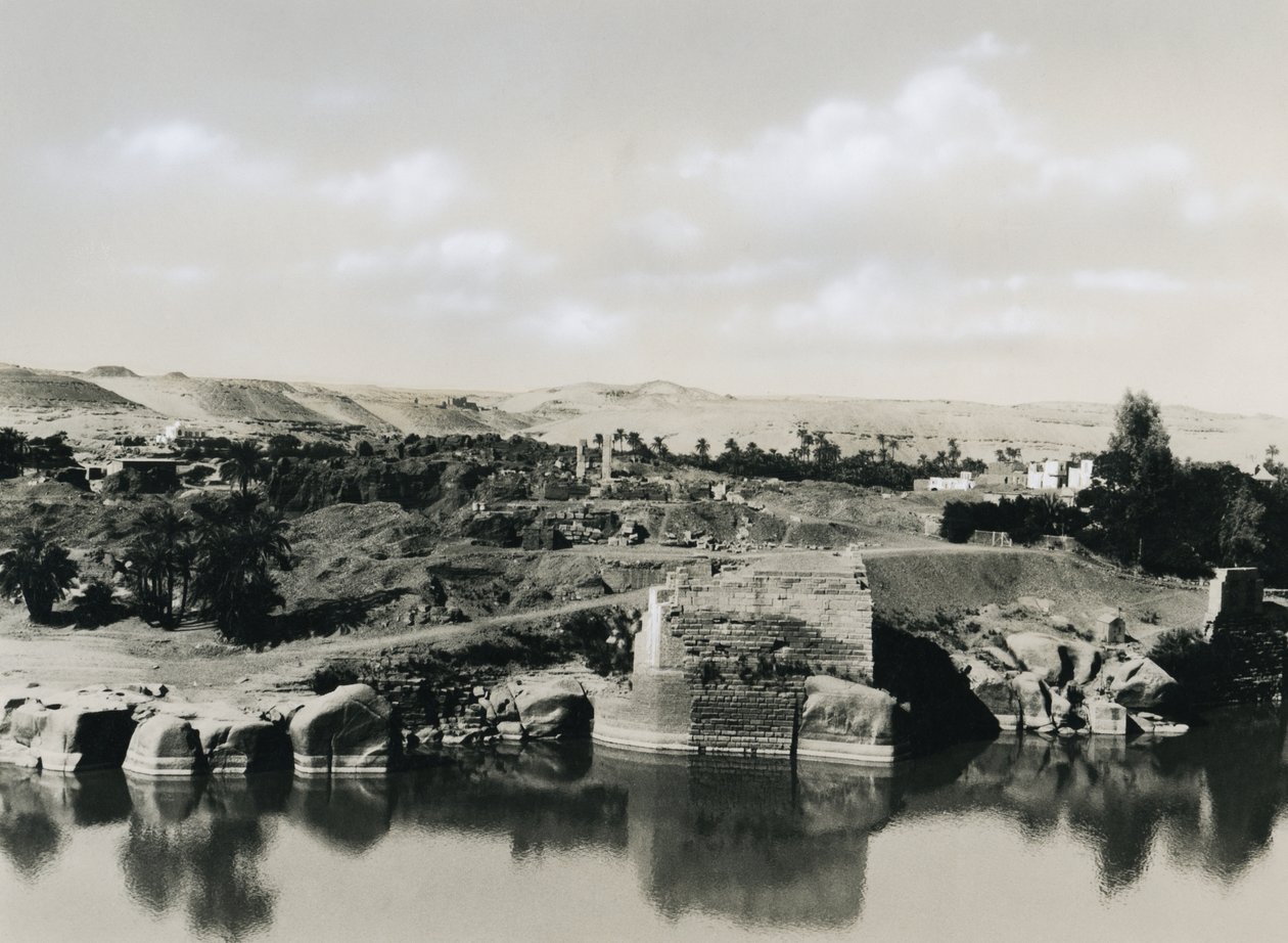 Utsikt över ön Elephantine med Nilen, Egypten, fotografi av Ugo Monneret de Villard av Ugo Monneret de Villard