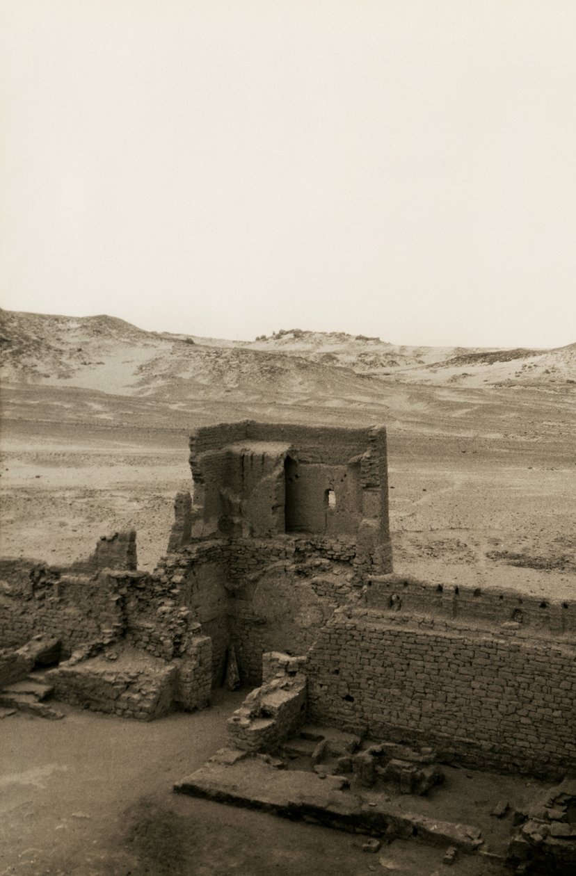 Västra tornet på S:t Simeons kloster, Aswan, Egypten, fotografi av Ugo Monneret de Villard av Ugo Monneret de Villard