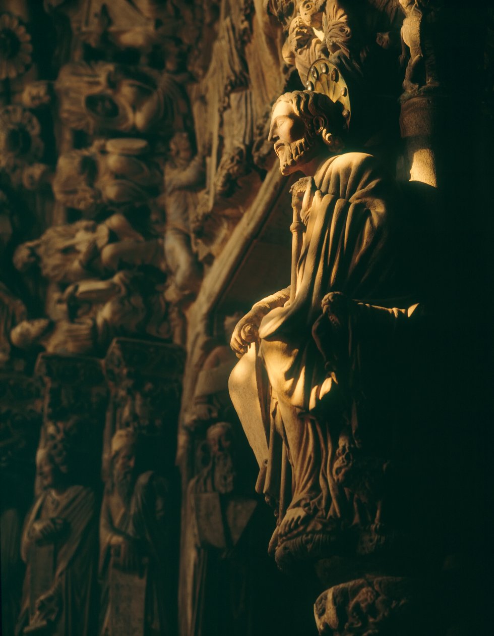 Detalj från Portico da Gloria som visar figuren av St. James av Unbekannt Unbekannt