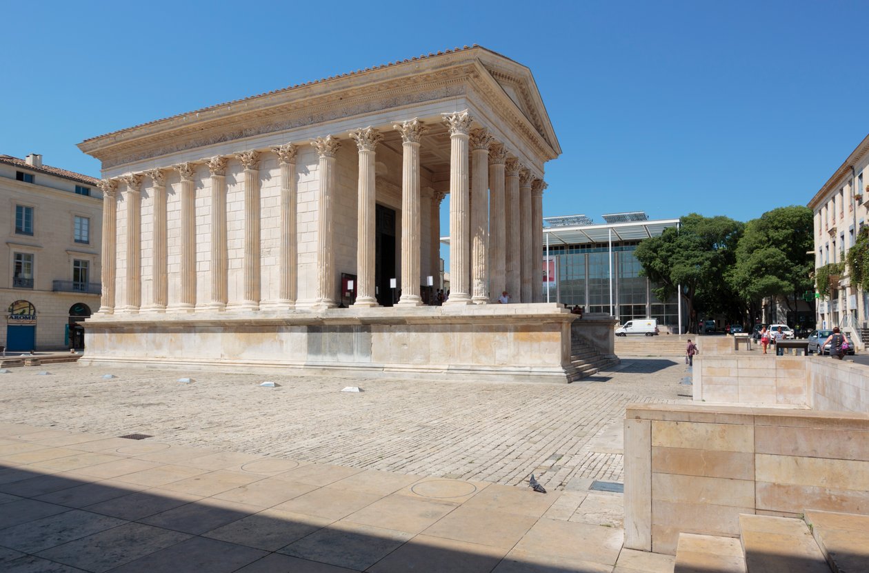 Nimes, Frankrike. Fyrkantigt hus. av Unbekannt Unbekannt