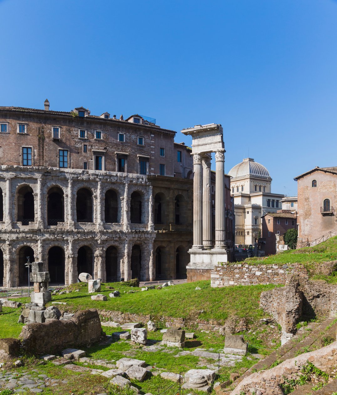Rom, Italien. Marcellus teater och Apollons tempel. av Unbekannt Unbekannt