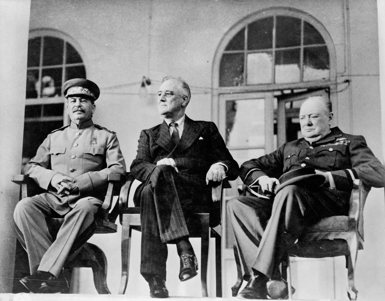 Roosevelt, Stalin och Churchill vid konferensen i Teheran 1943 av Unbekannt Unbekannt