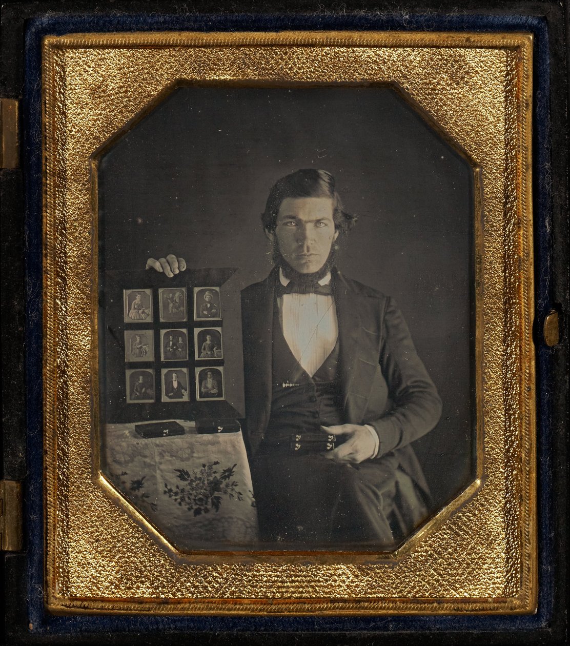 Okänd tillverkare, amerikansk - Porträtt av oidentifierad daguerreotypist av Unbekannt Unbekannt
