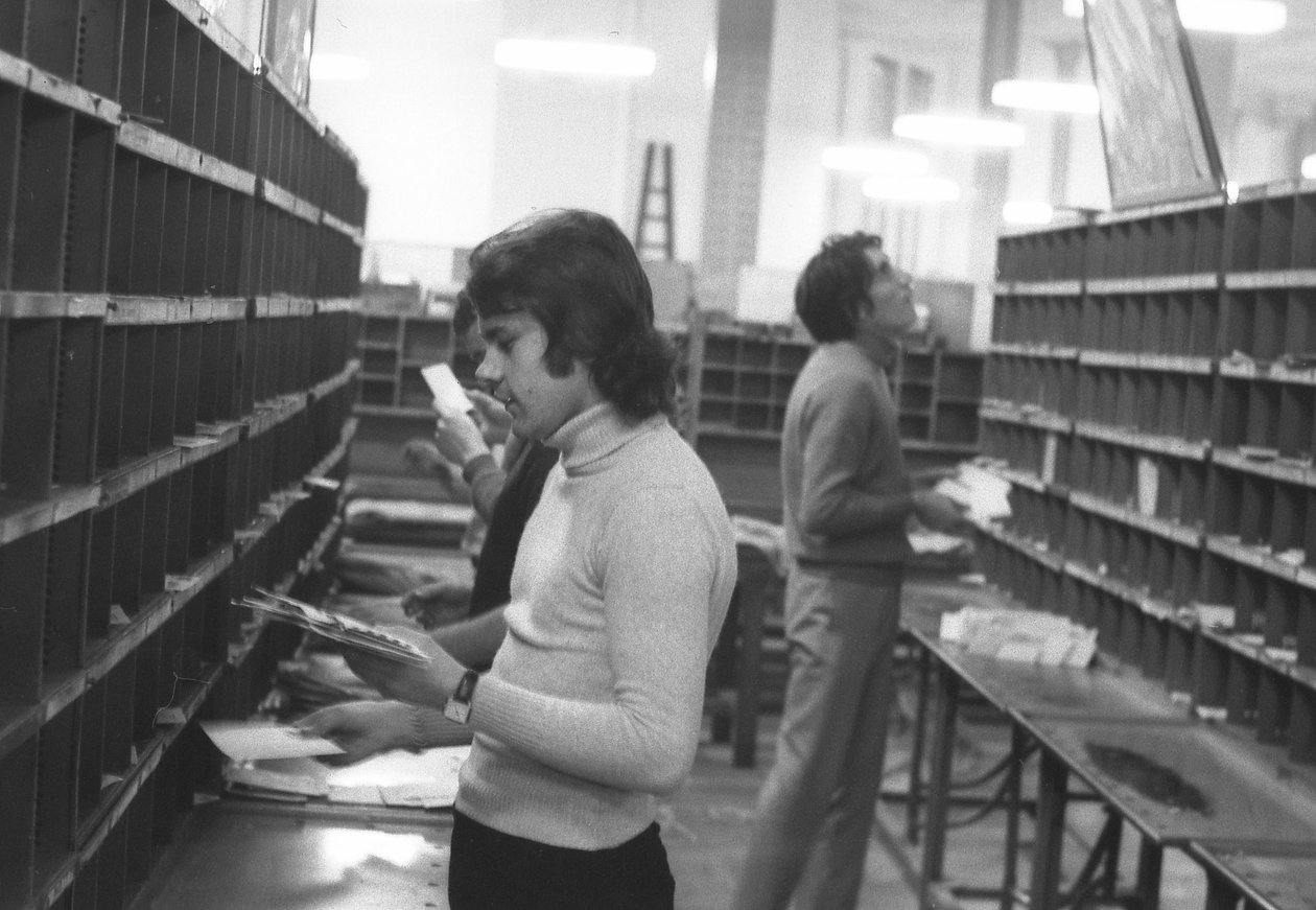 613 1 2a Postsorteringscenter rue du Louvre PTT Postkontor Jan 1971 av Unbekannt