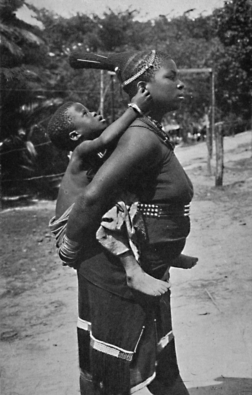 En zulu kvinna och barn, 1902 av Unbekannt