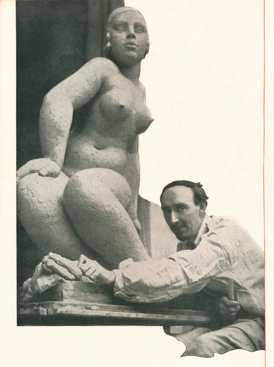En cameo av Frank Dobson Booths Has The Magic of Pygmalion. Det gör att även vissa statyer kommer till liv av Unbekannt