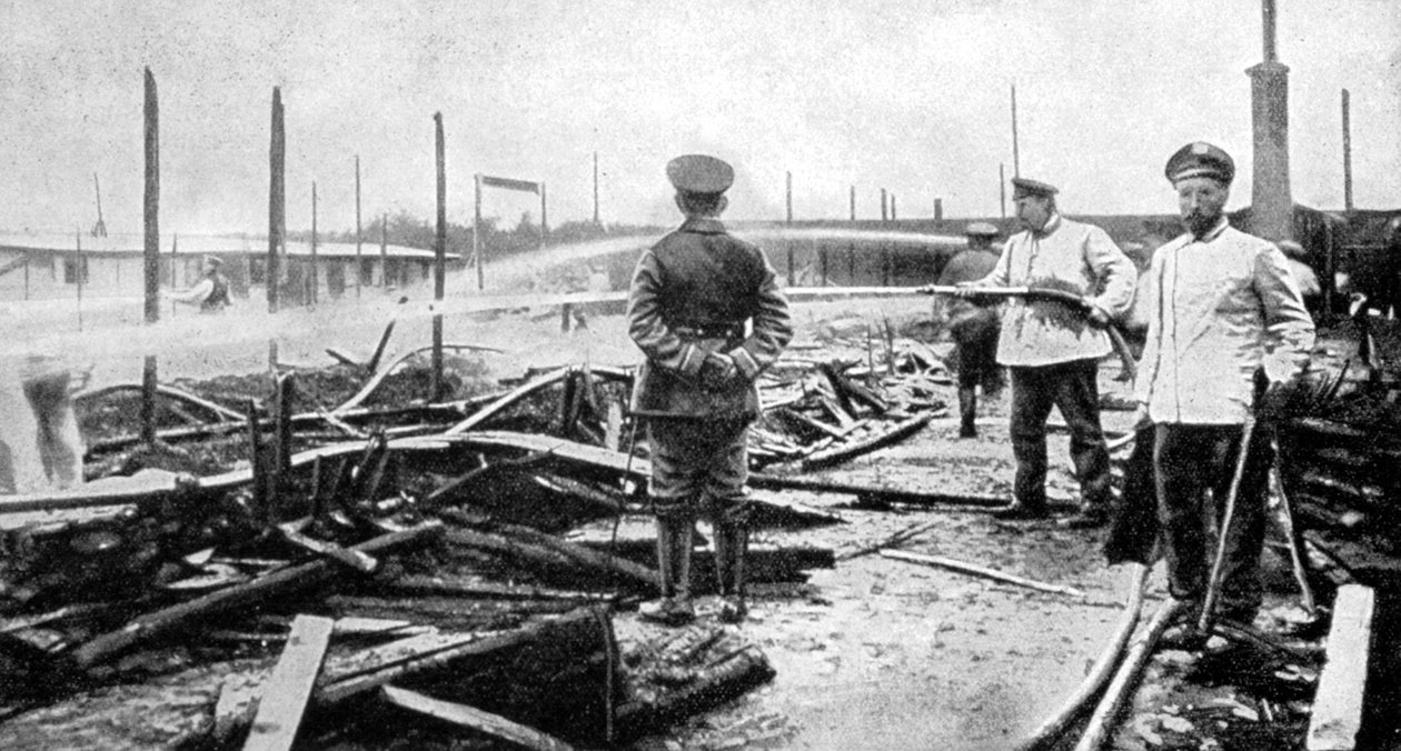 En brand skadade fånglägret i Tyskland, första världskriget, 1915 av Unbekannt