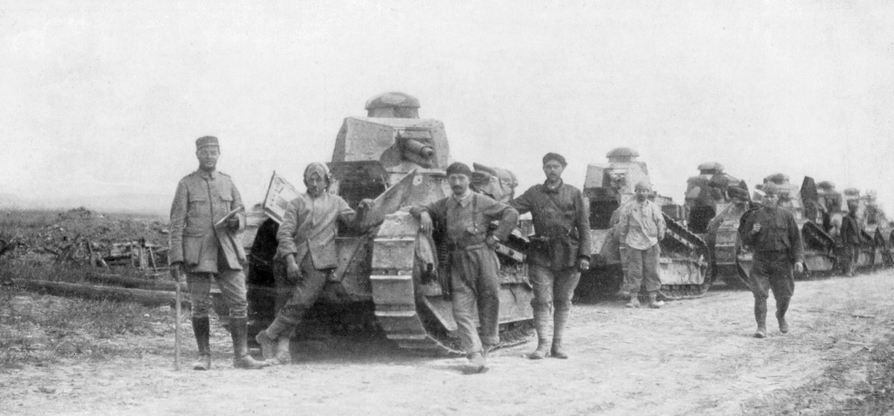 En grupp lätta stridsvagnar, Soissons, Frankrike, 1918 av Unbekannt