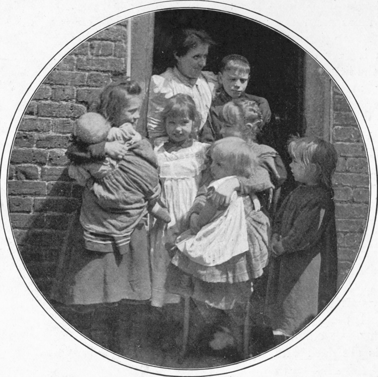 En glad liten grupp, London, c1901 1901 av Unbekannt