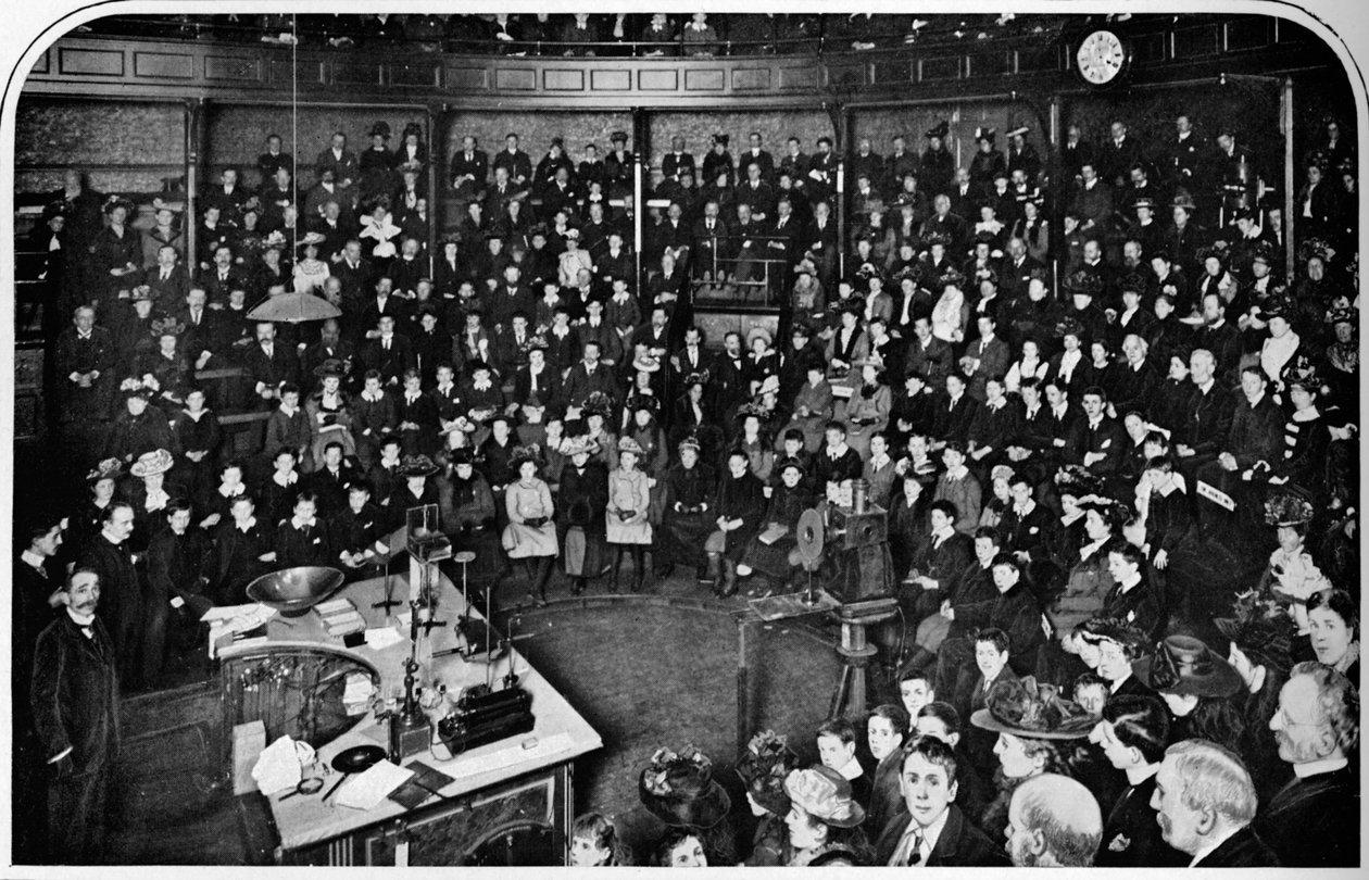 En föreläsning vid Royal Institution, London, c1903 1903 av Unbekannt