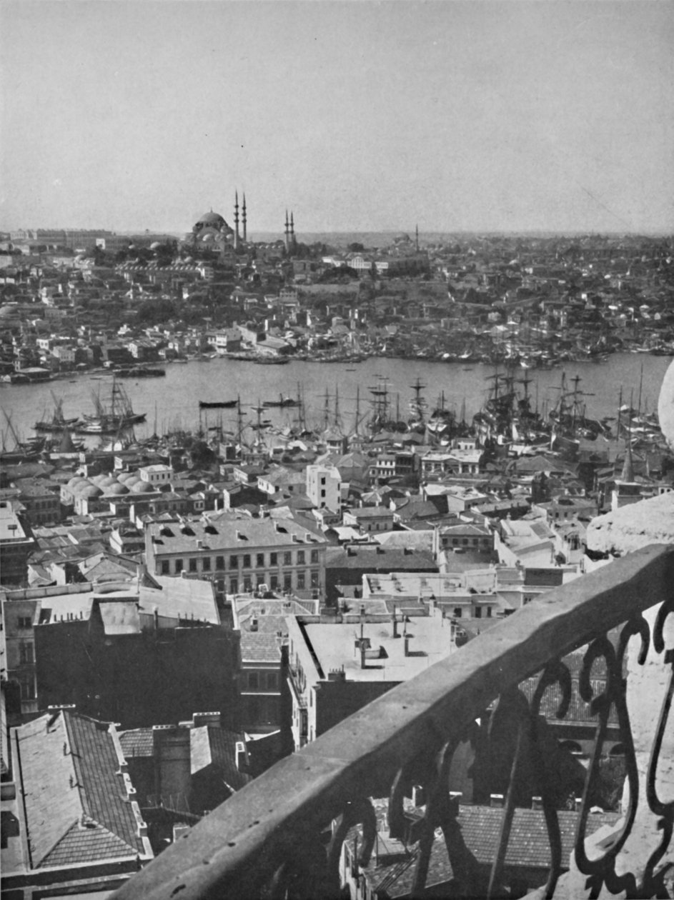 En vy över Konstantinopel som visar moskén Santa Sophia, 1913 av Unbekannt