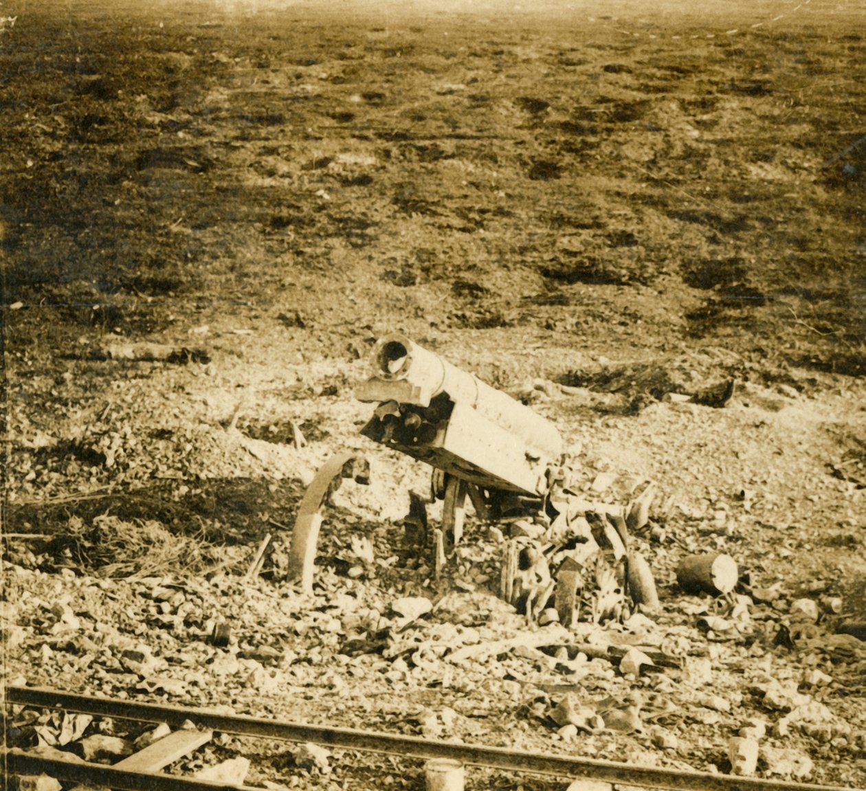 Övergiven 155 pistol, c1914-c1918 av Unbekannt