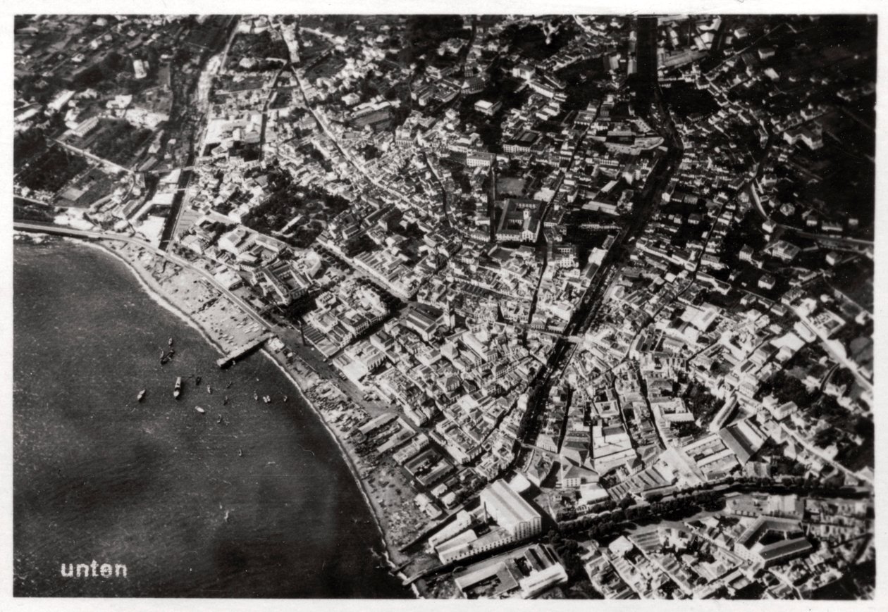 Flygfoto över Funchal, Madeira, från en zeppelinare, 1928 1933 av Unbekannt