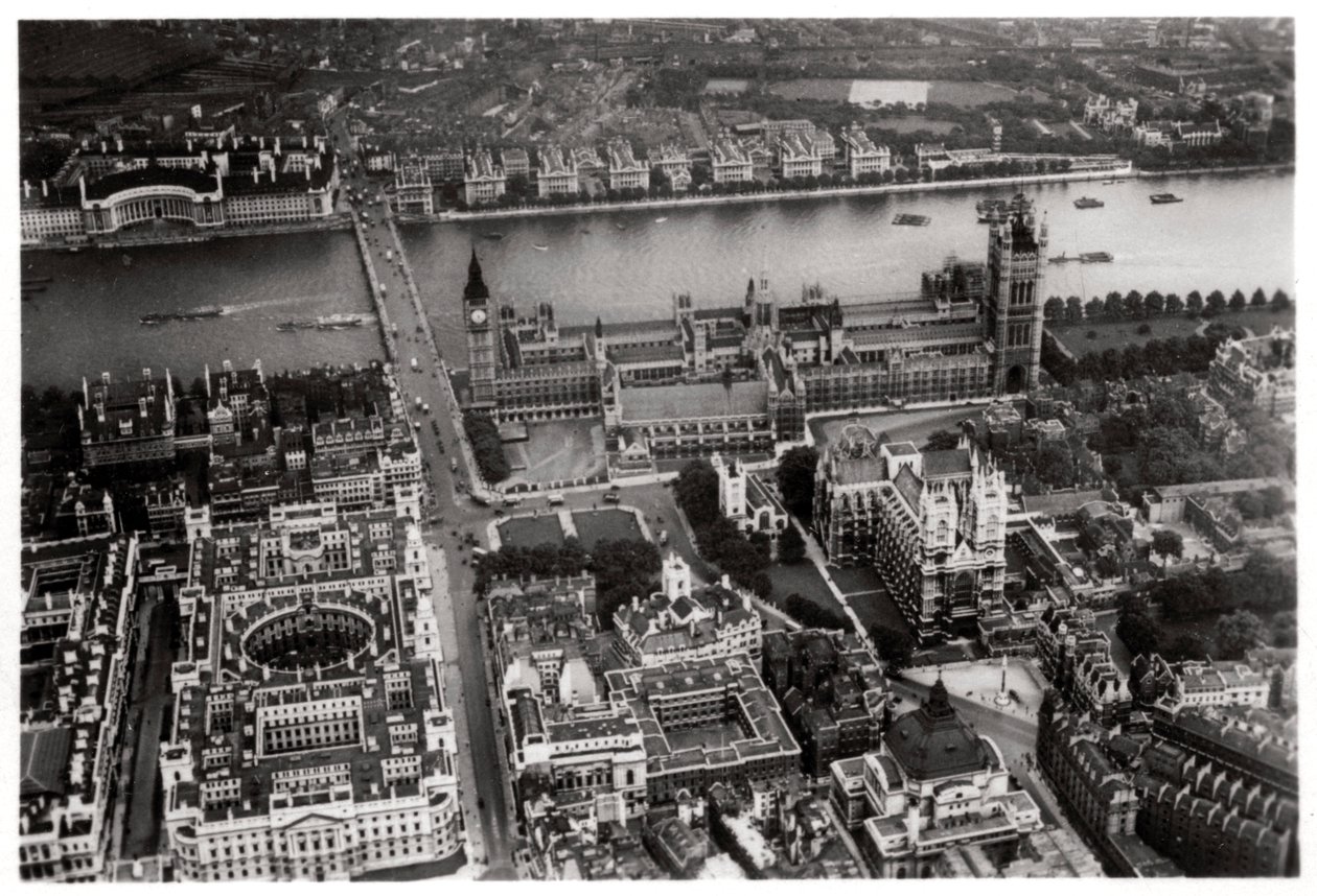 Flygfoto över Westminster, London, från en Zeppelin, 1931 1933 av Unbekannt