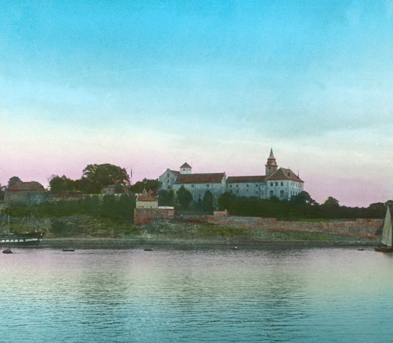Akershus fästning, Christiania, Oslo, Norge, sent 1800-tidigt 1900-tal. av Unbekannt