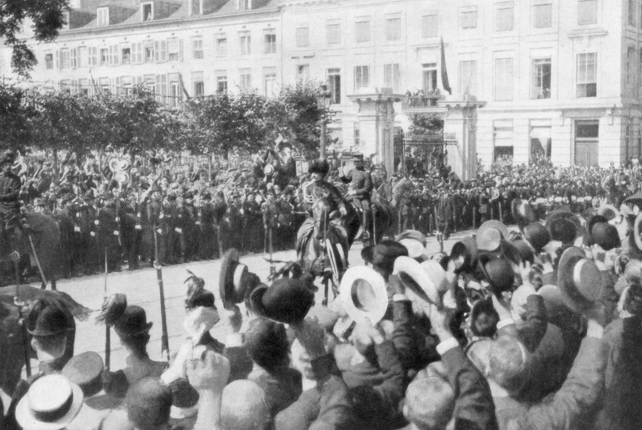 Albert I av Belgien på väg till parlamentet, 1914 av Unbekannt