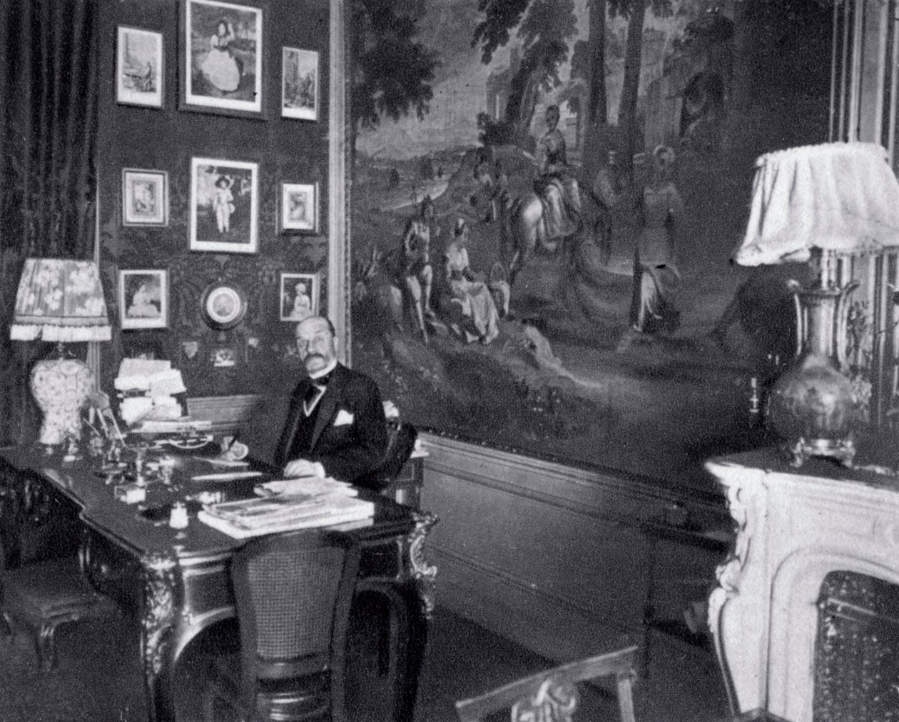 Alexandre Duval, fransk restaurangägare och samhällsfigur, 1900 av Unbekannt