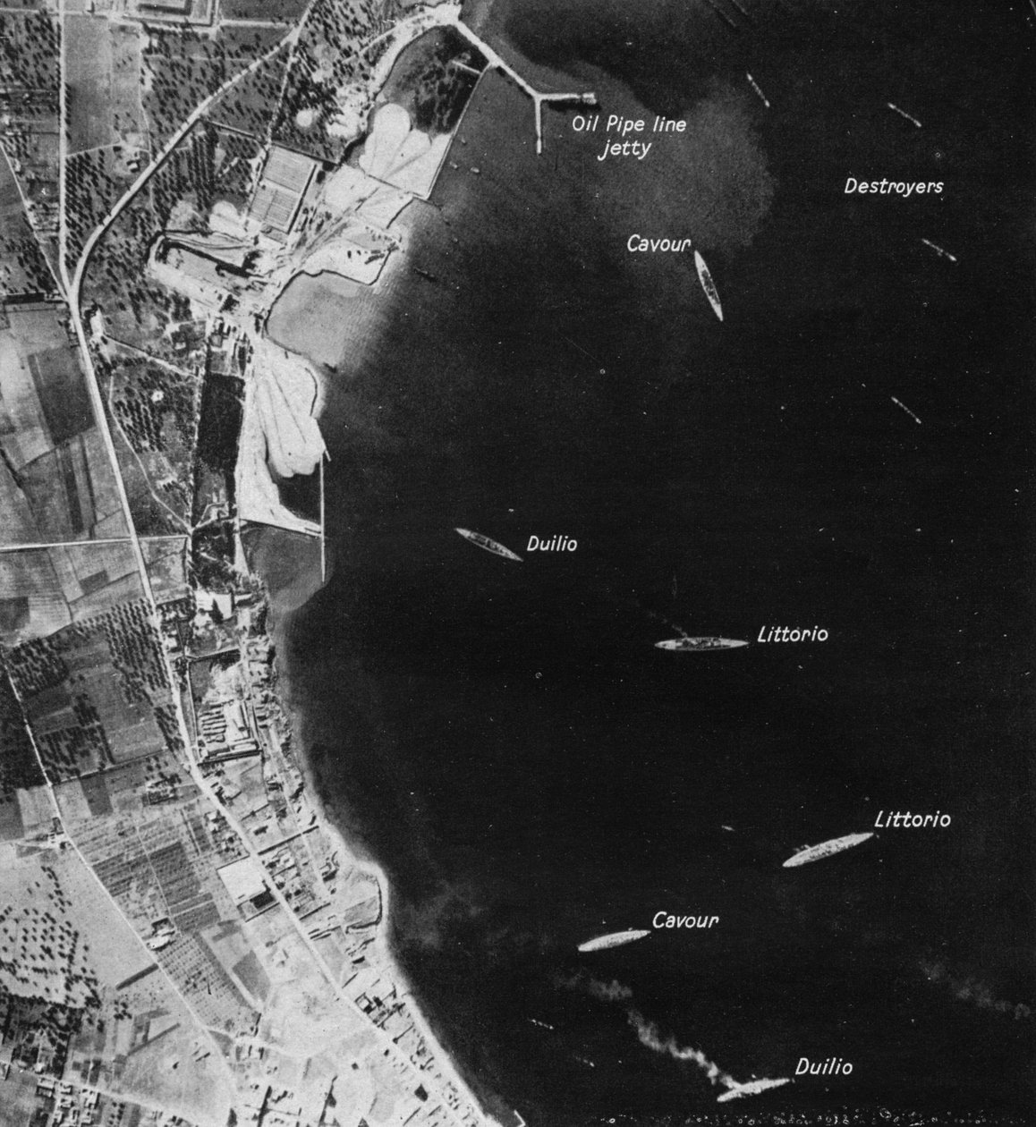 Alla hennes ägg i en korg, 1940 1943 av Unbekannt