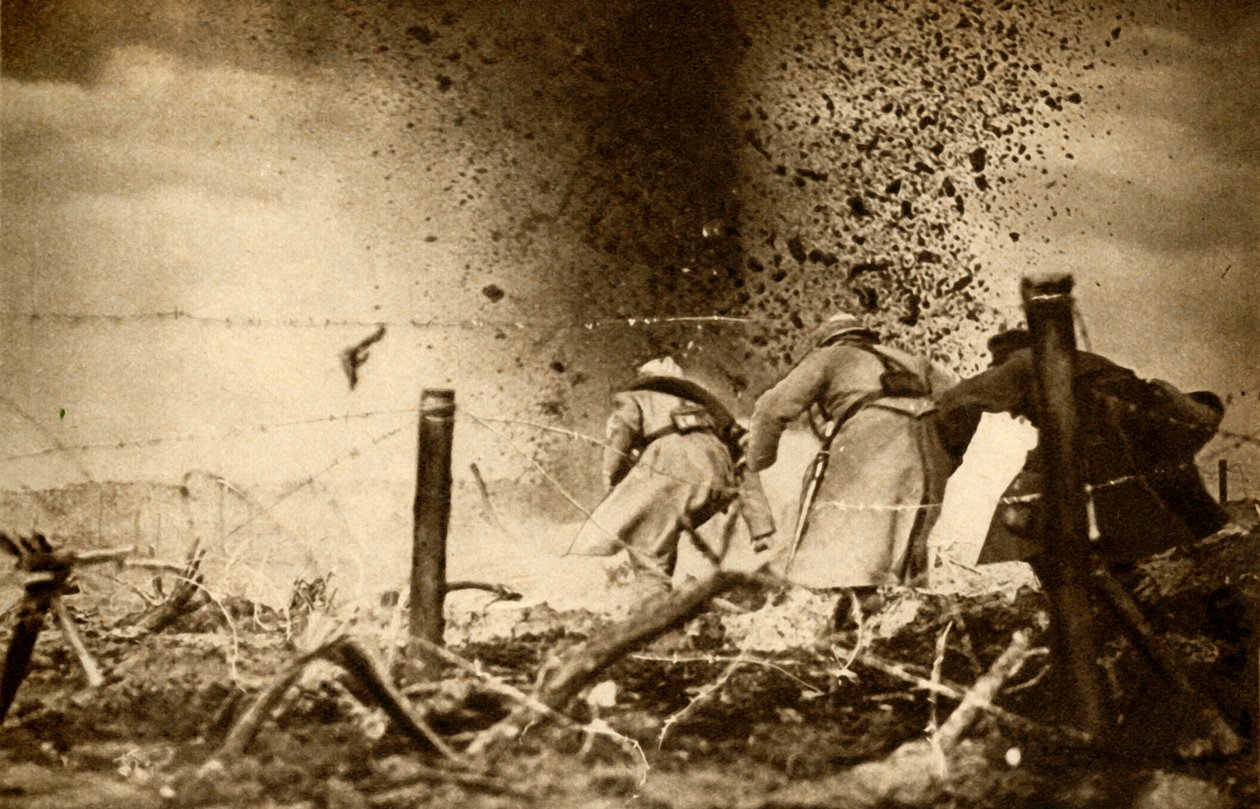 En H.E. granat som exploderar, första världskriget, 1914-1918, 1933. av Unbekannt
