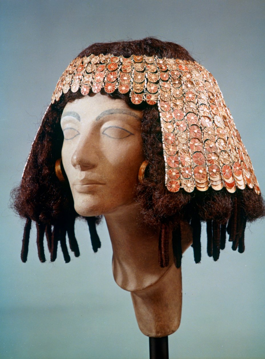 Forntida egyptisk huvudbonad och örhängen, 1700-dynastin, 1500-1200-talet f.Kr. av Unbekannt
