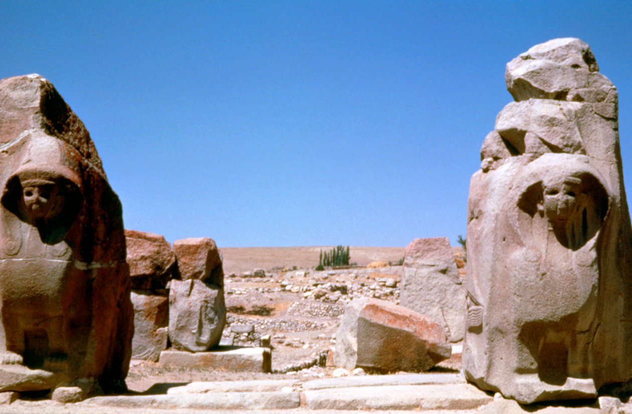 Forntida plats nära Alaca Huyuk, Egypten, c1350 f.Kr av Unbekannt