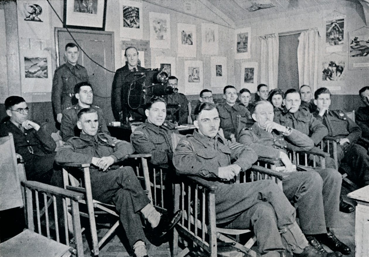 Army Art Group: Adrian Hill, R.B.A., R.O.I., föreläser om The Art and Aims of Picasso, 1944 av Unbekannt