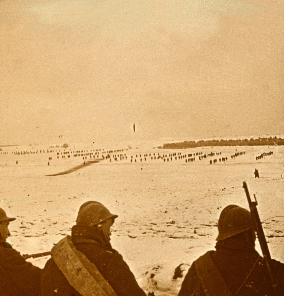 Överfallsvågor, c1914-c1918 av Unbekannt