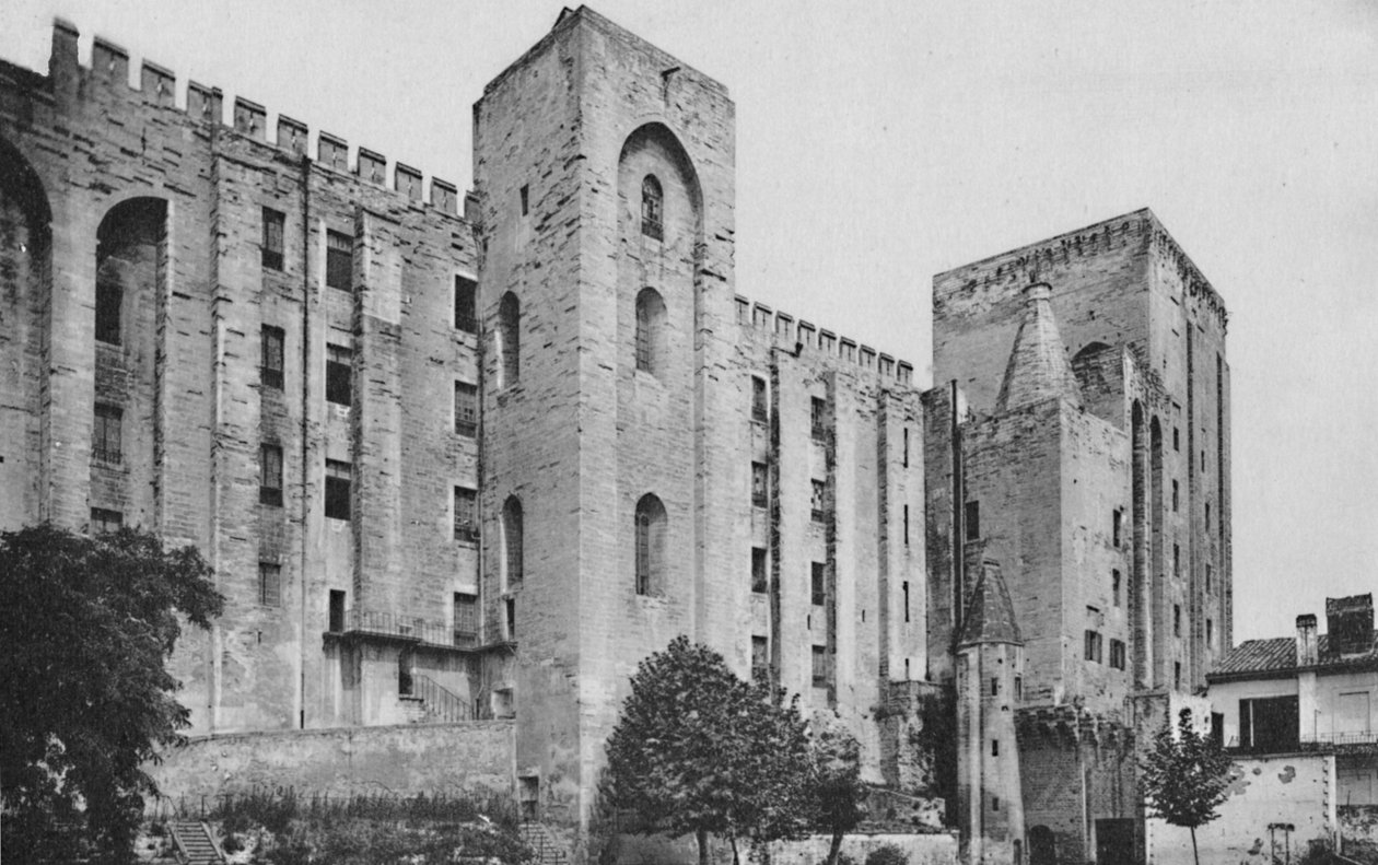 Avignon. - Popes Palace St. Jean och Trouillas Towers West Front, c1925 av Unbekannt