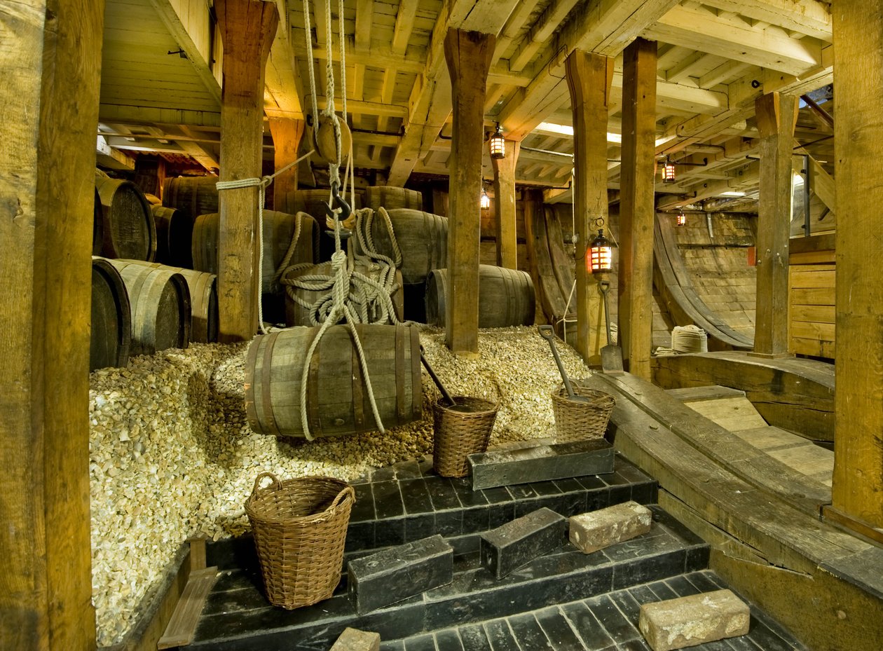 Ballast in the Hold of HMS Victory, 2013 (foto) av Unbekannt