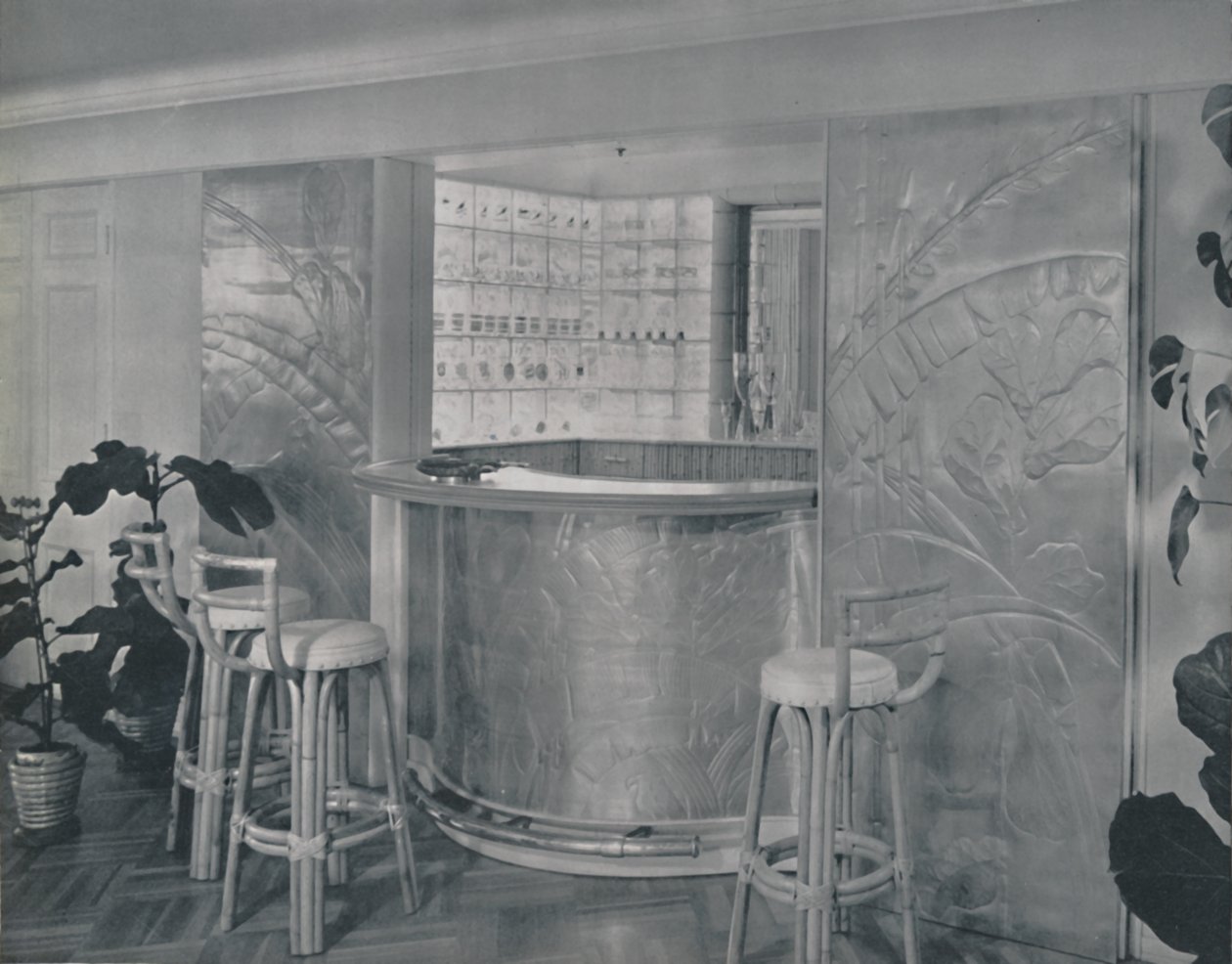 Bar i herr och fru Miles Grays hem, 1942. av Unbekannt