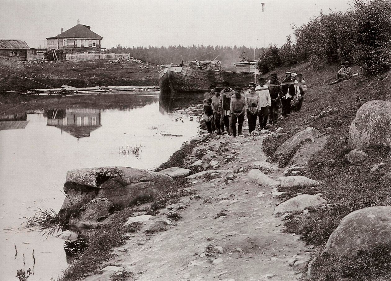 Pråmdumprar på Volga, Ryssland, c1895 av Unbekannt