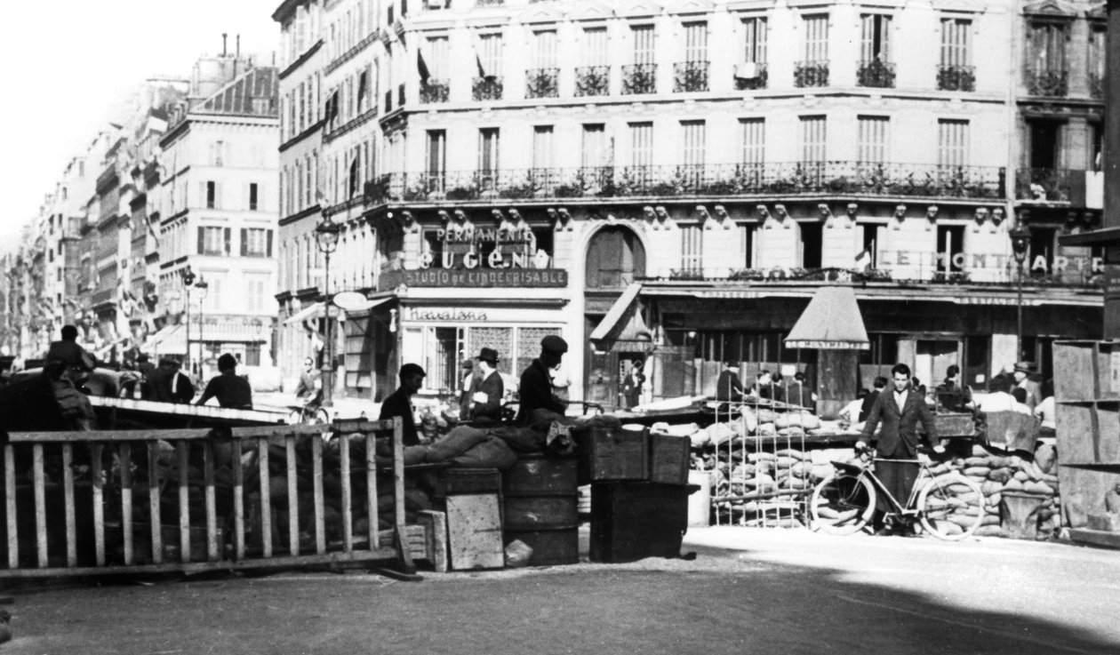 Barrikad på Rue de Chateaudun, Paris befrielse, augusti 1944 av Unbekannt