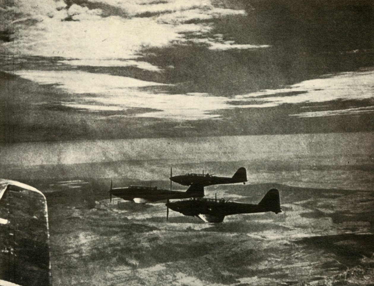 Slag som återvänder från en raid, 1939-1940, 1941. av Unbekannt