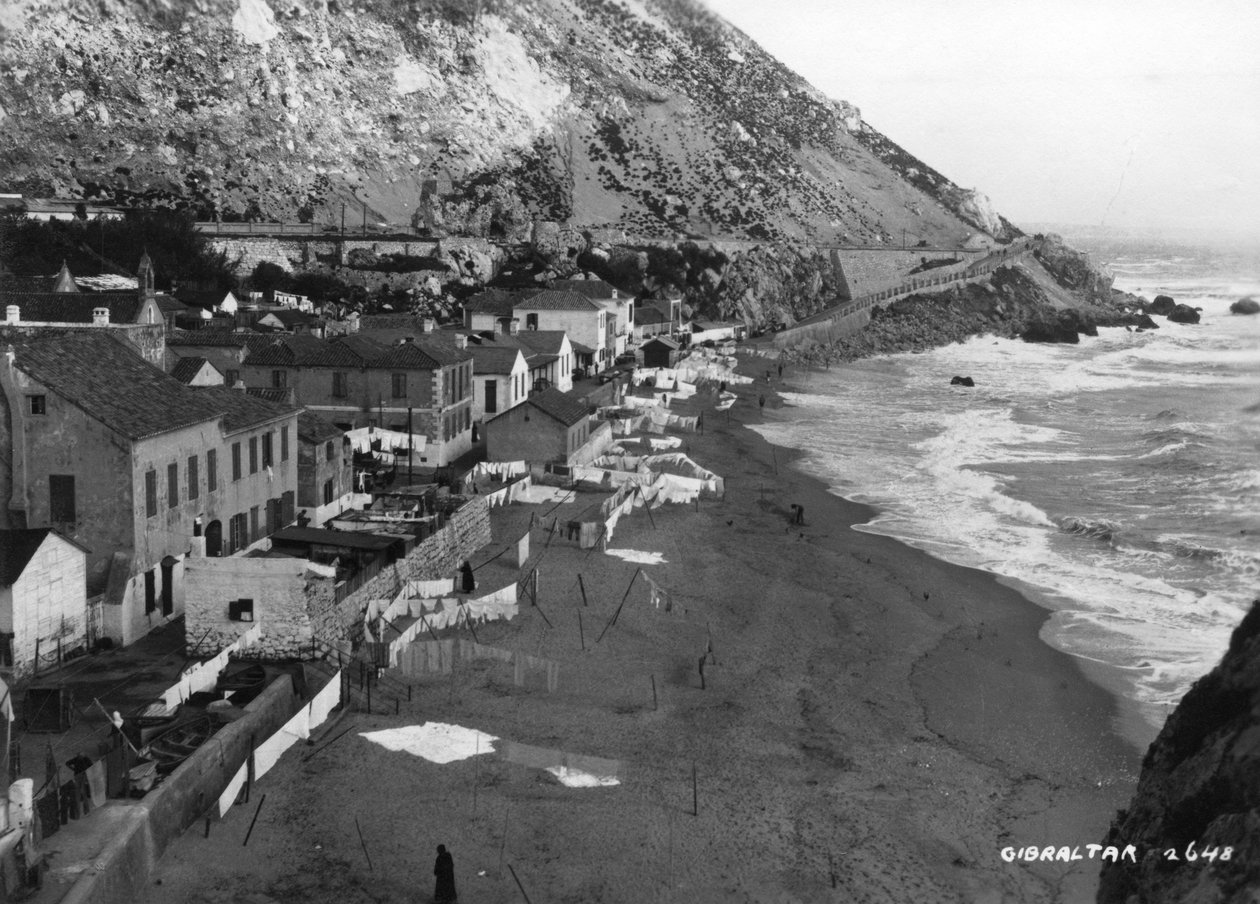 Beach, Gibraltar, c1920-c1930s av Unbekannt