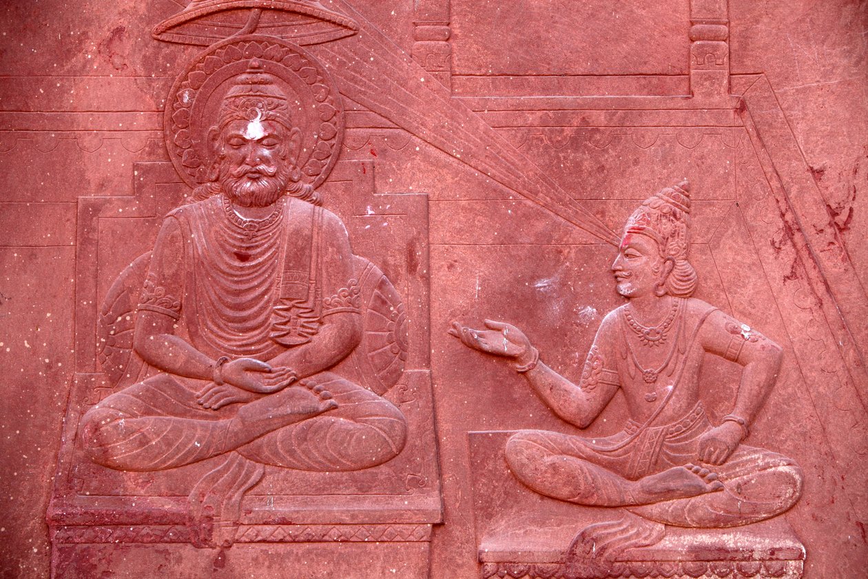 Bhagavad Gita graverad på ett hinduiskt tempel: Dialog mellan Krishna och Arjuna Vrindavan idag av Unbekannt